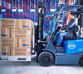 比亞迪叉車應(yīng)用案例之醫(yī)藥行業(yè)